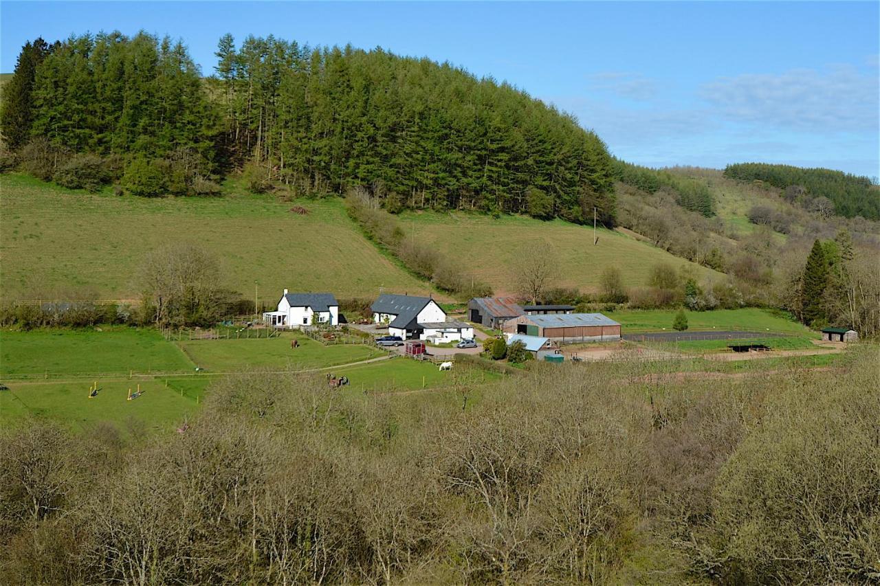 Log Cabin Villa Brecon Exterior photo