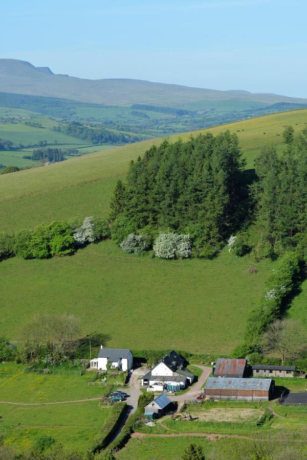 Log Cabin Villa Brecon Exterior photo